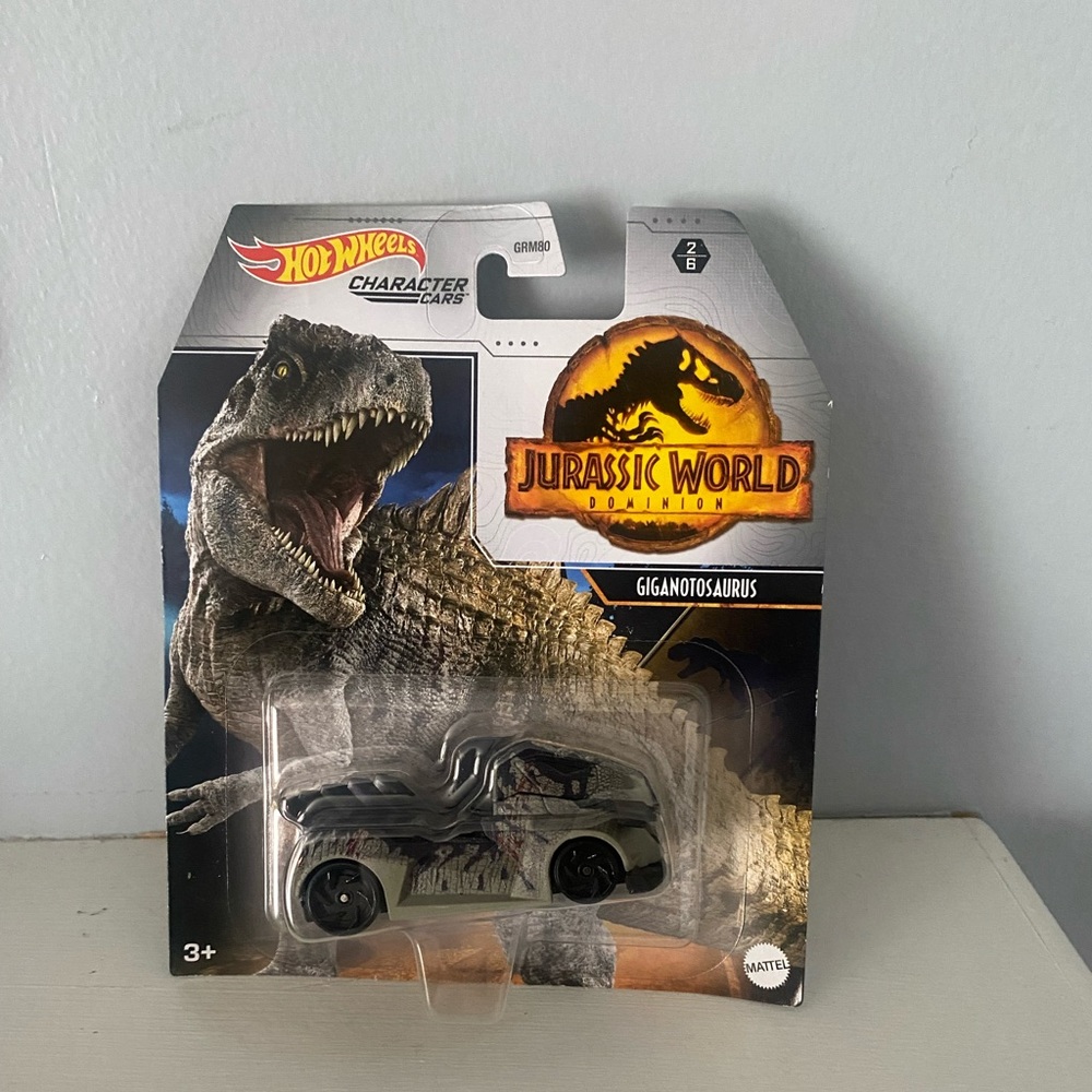 Hot wheels Jurassic world character giganotosaurus